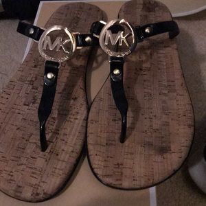 MK flip flops